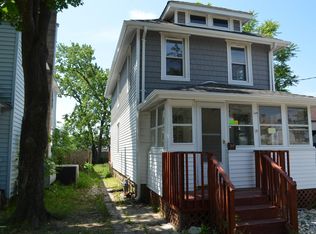 34 Pine St, Lakehurst, NJ 08733