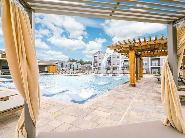 1475 Chatham Pkwy #1204