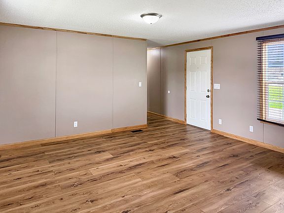 4th image of 609 N Morton St Lot 105