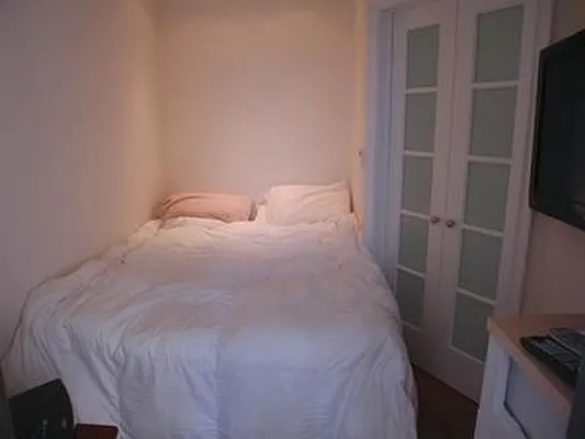 Sold by Bank Neary | media 1