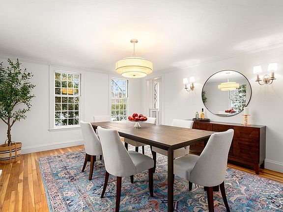 4th image of 401 Clinton Rd