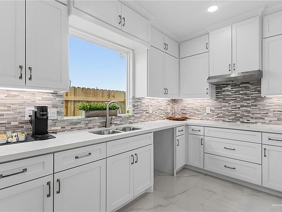 5th image of 5810 N 44th Ln