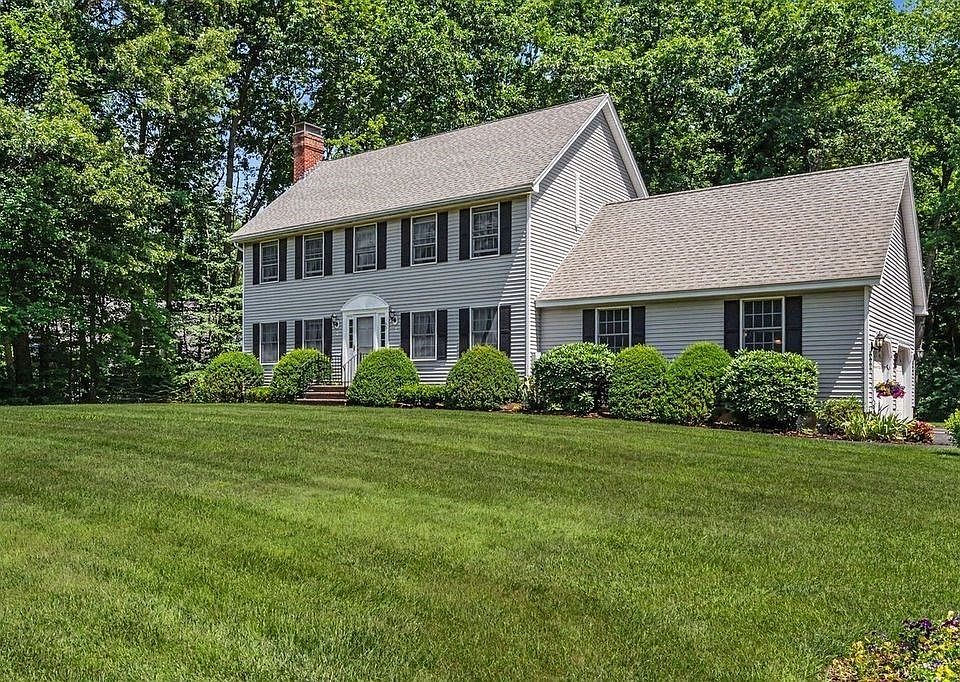 1st image of 33 Colleen Dr