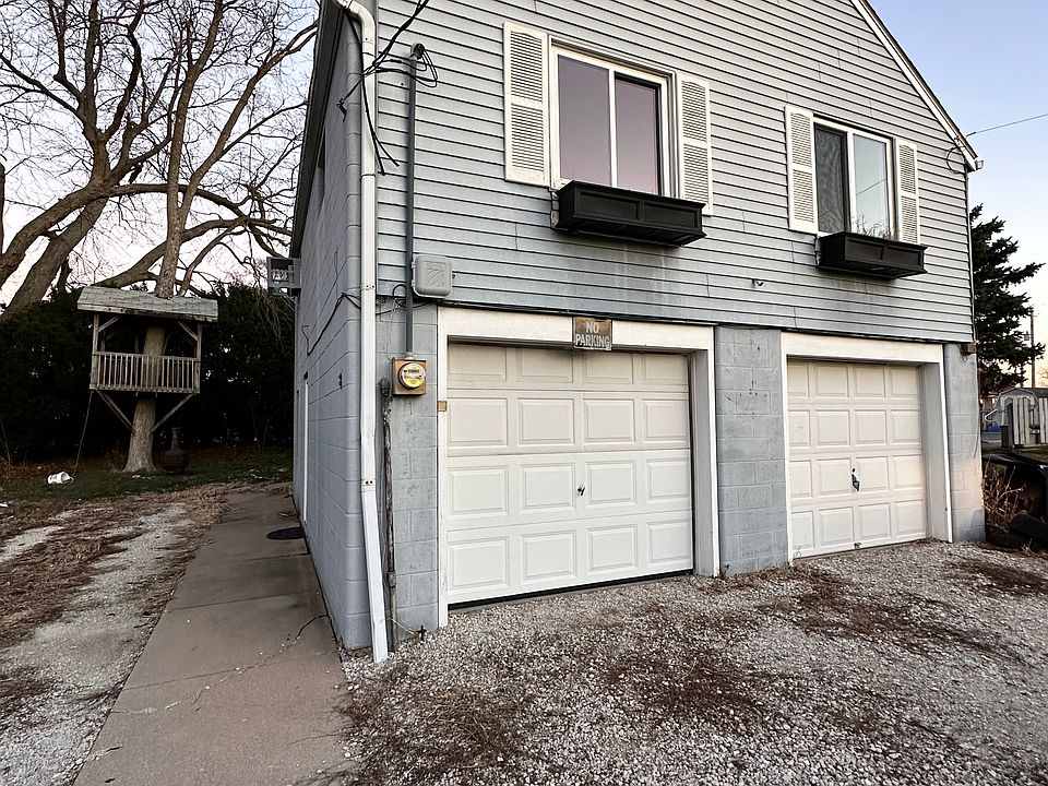 1st image of 160 West St #2