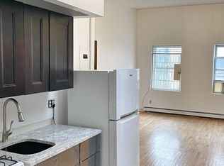 621 E 11th St #5W, New York, NY 10009
