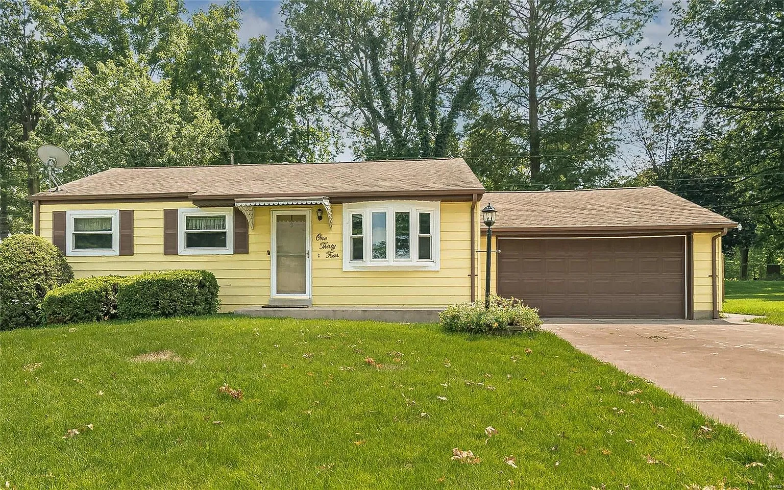 134 E Donaldson Dr photo 1