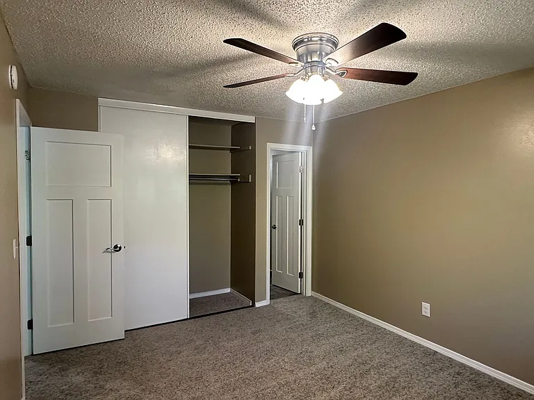 2700-2728 SW Beaverton Hillsdale Hwy — Photo 18