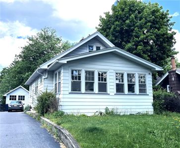 16 Lakewood Dr, Rochester, NY, 14616