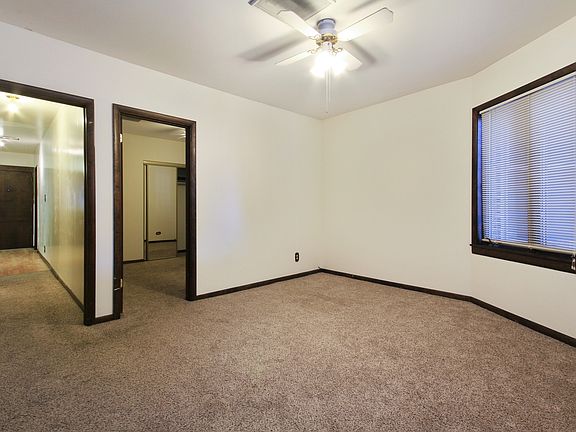 3rd image of 2448 N Sheffield Ave APT 1