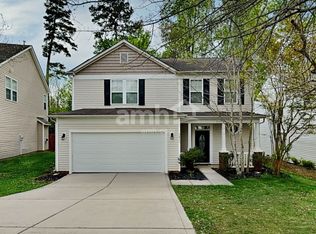 9815 Waltham Ct, Charlotte, NC 28269
