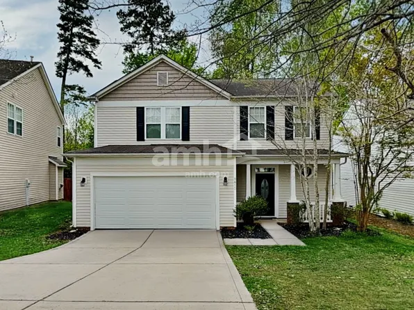 9815 Waltham Ct, Charlotte, NC 28269