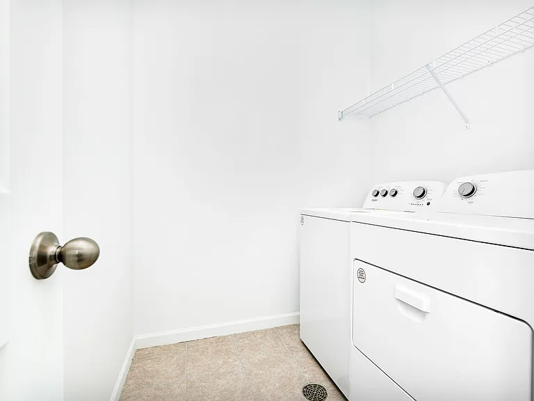 3662 S Lisbon Ct — Photo 22