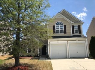 4216 Houldsworth Dr, Charlotte, NC 28213
