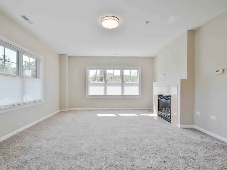 14 S Prospect St #211 — Photo 13