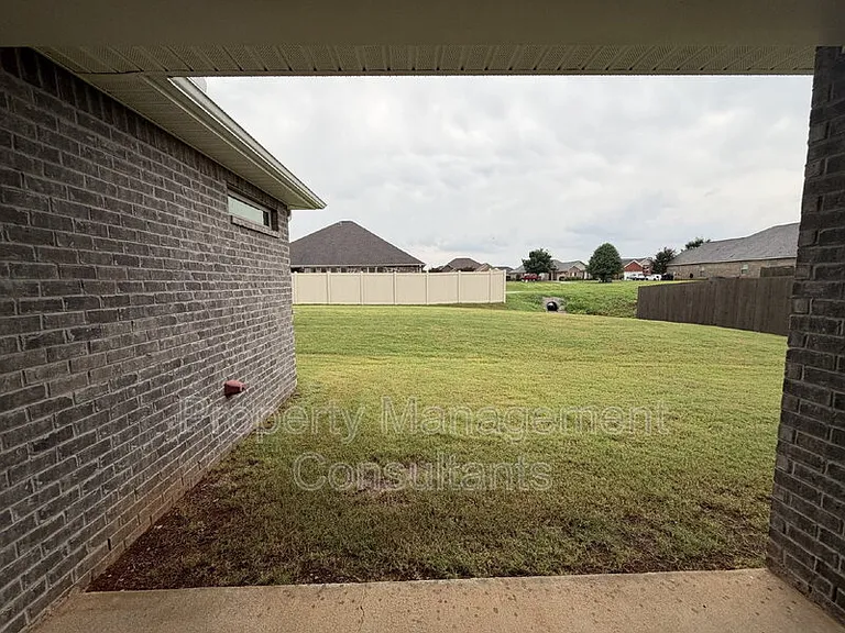 14872 Demarie Ln — Photo 31