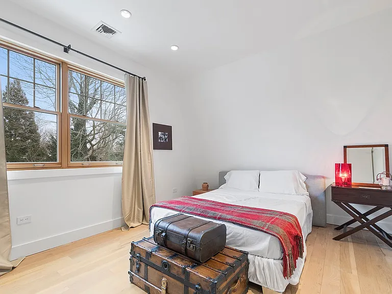 20 Little Plains Rd — Photo 12