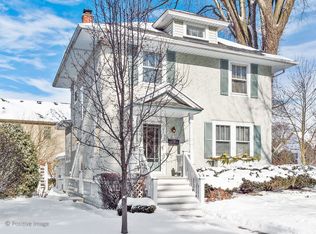 904 Chicago Ave, Downers Grove, IL 60515