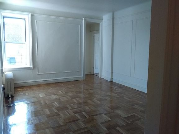 5th image of 4200 Carpenter Ave #E1