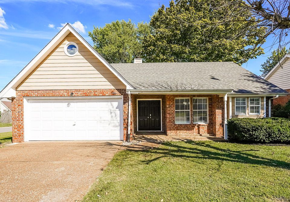 1st image of 101 White Oak Ct