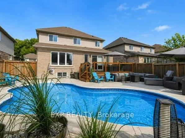 919 Foxcreek Rd, London, ON N6G 0H1