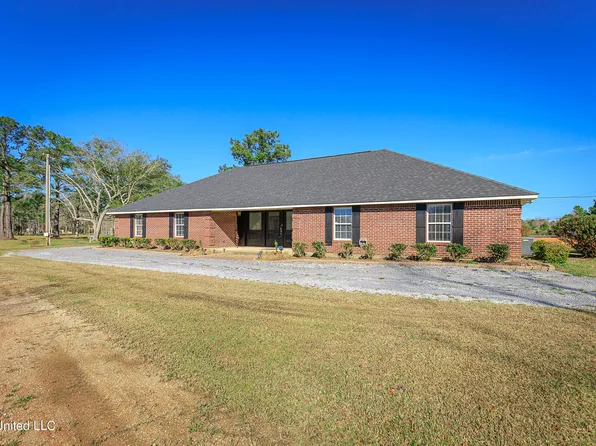 7079 Menge Ave, Pass Christian, MS 39571