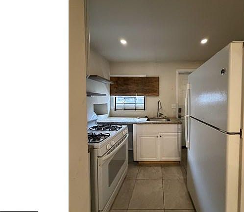 4th image of 1609 Lemmon St