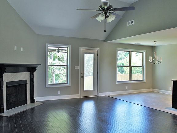 5th image of 257 Azalea Dr