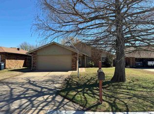317 Flintridge Rd, Enid, OK 73703
