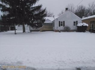 5240 Forest Ave, Maple Heights, OH 44137