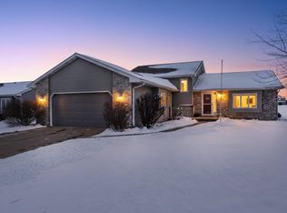 3200 Huckleberry Ln, Appleton, WI 54915