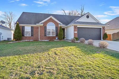 4615 Boardwalk Dr Photo 1