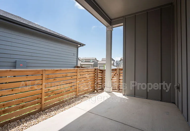 5967 Rendezvous Pkwy — Photo 22