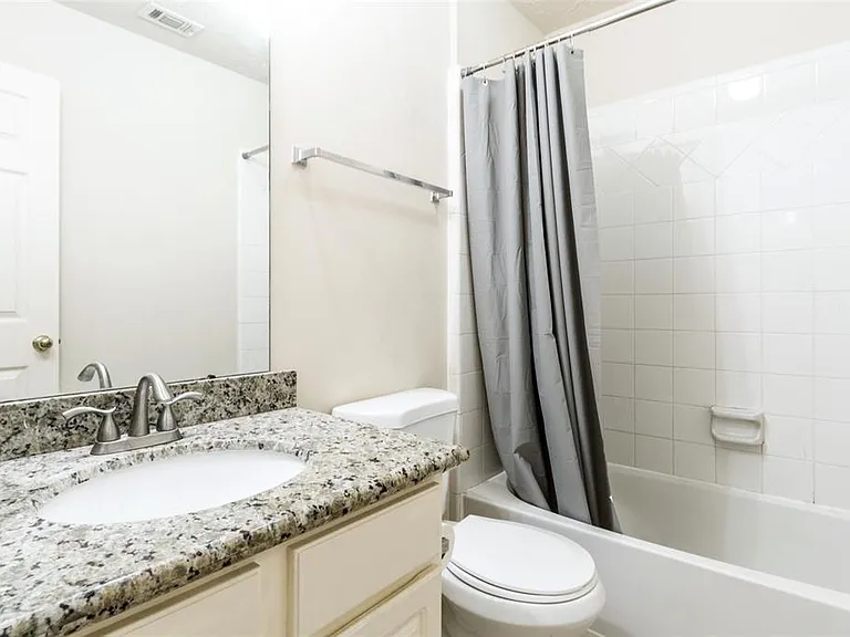 1138 Evandale Ln — Photo 24