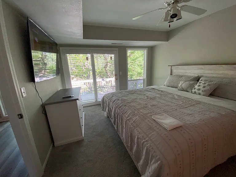 57 Arrowhead Beach Rd — Photo 6