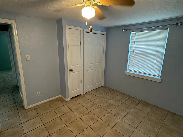626 Yale St — Photo 5