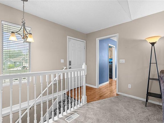 3rd image of 1218 Windcrest Ct