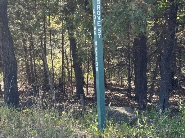 Grove St, Canadian, OK 74425