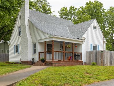 906 6th St, Wamego, KS, 66547