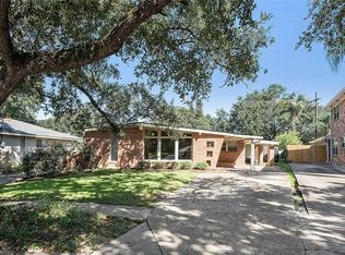 1735 Mendez St, New Orleans, LA 70122