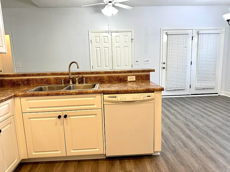 4458 Galway Dr — Photo 20