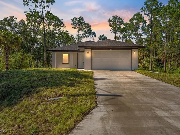 3210 49th St W, Lehigh Acres, FL 33971