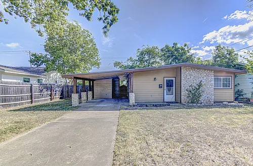 1410 Kamar Dr Photo 1