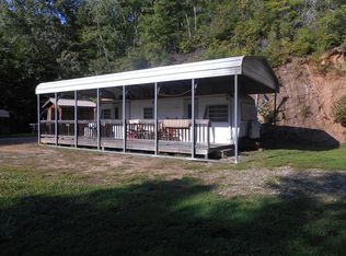 162 Mountain Laurel Rd, Robbinsville, NC 28771