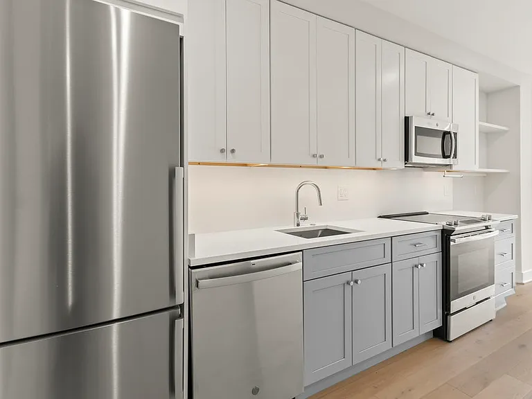 3016 Dumbarton St NW #401 — Photo 23