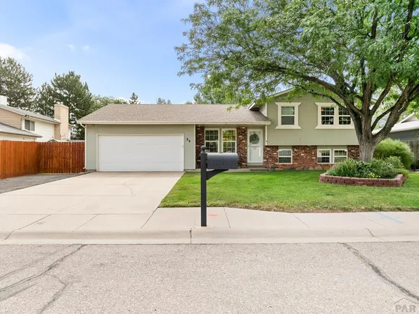 24 Archway Ln, Pueblo, CO 81005
