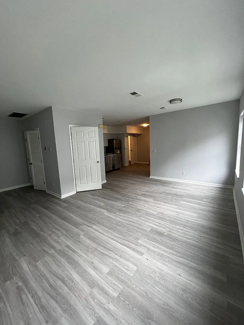 3-13 LLC — Photo 4