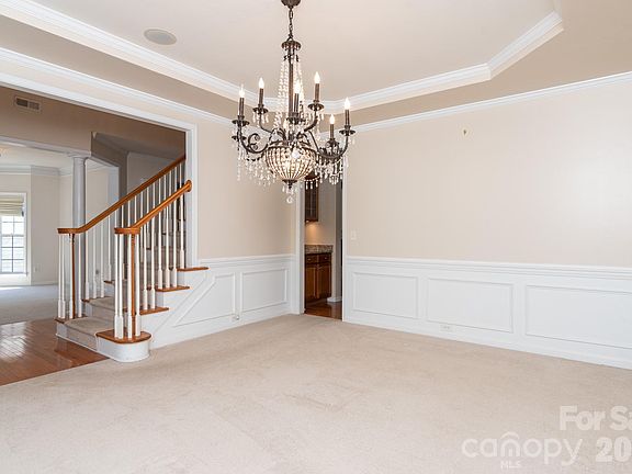 4th image of 15417 Troubadour Ln