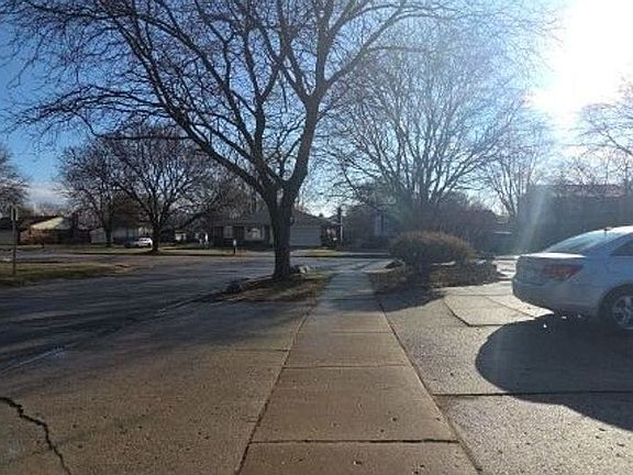 3rd image of 46497 Maidstone Rd