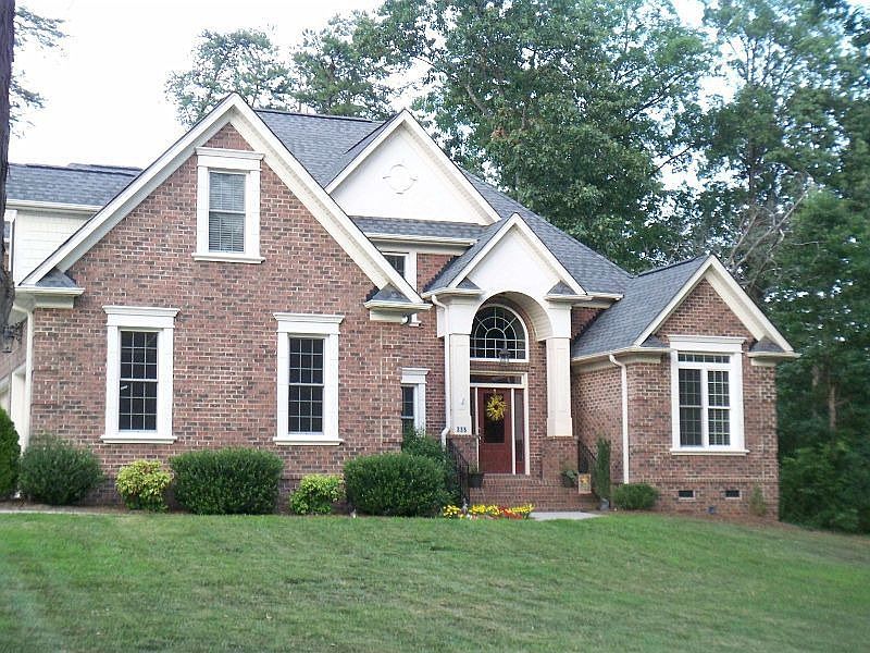 3 Bed w4th/Bonus All Brick Home