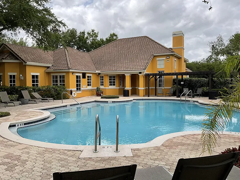 8813 Villa View Cir #204-8813VVC204 — Photo 24